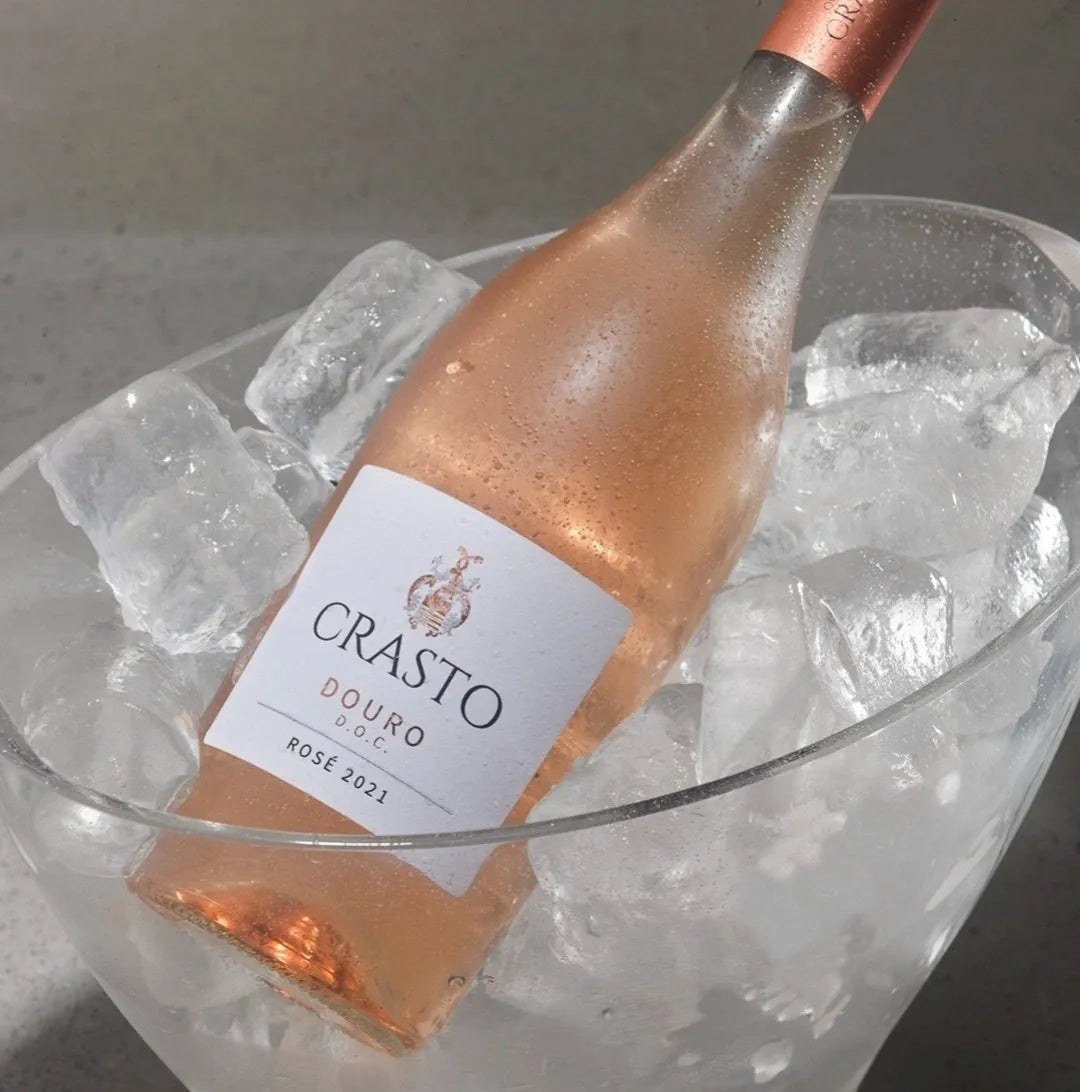 Gekoelde Rosé wijnfles